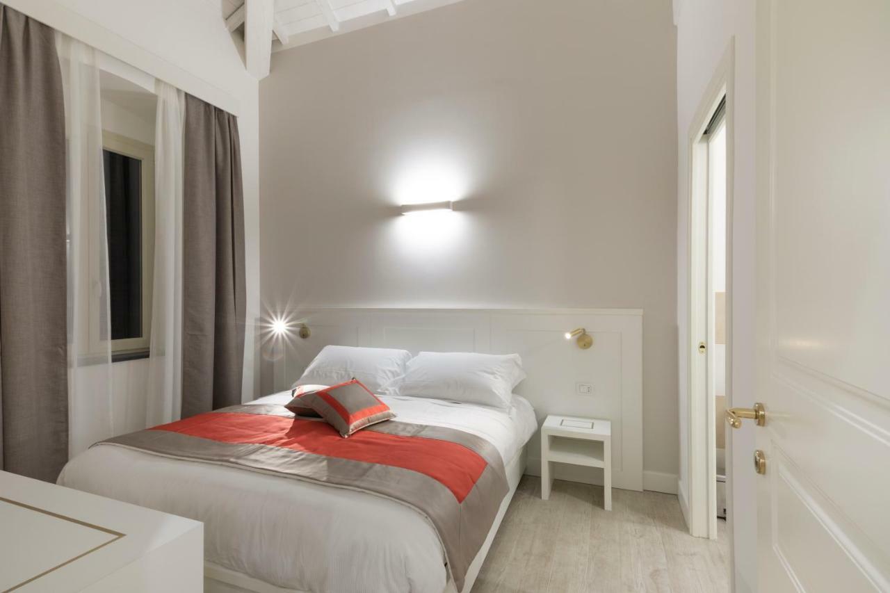 1900 Guest house